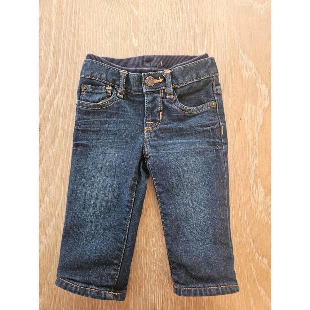 Baby gap jeans 3-6 mos